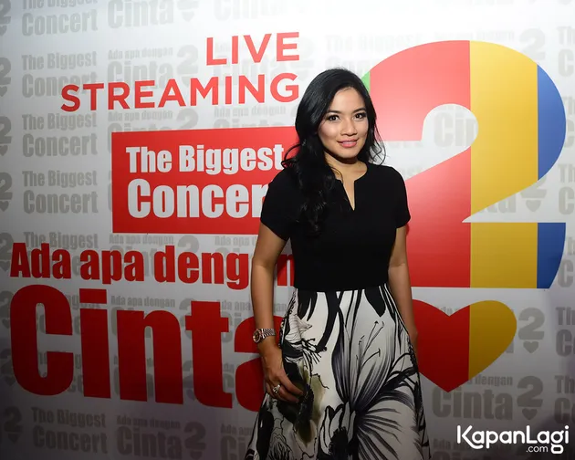 Masih ingat gak Titi Kamal nyanyi lagu yang berjudul 'Jablay'? Lagu ini pun ikut tersaring oleh KPID agar dibatasi penayangannya.