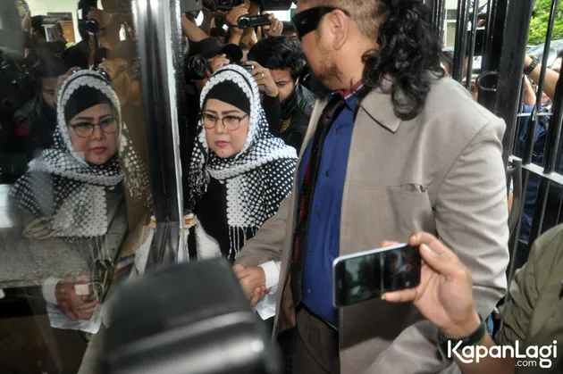 Elvy Sukaesih - Dawiya Narkoba