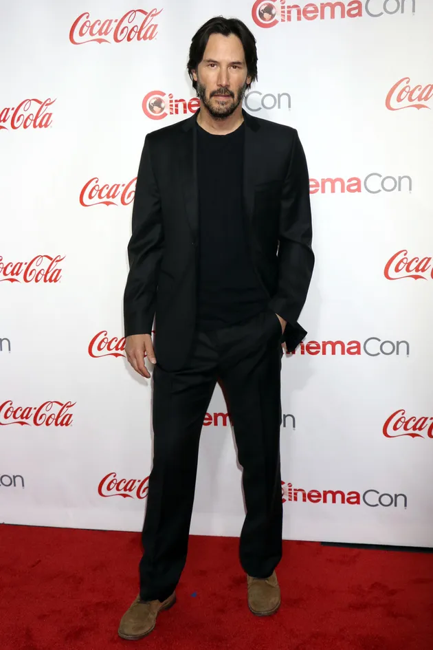 Terlihat Muda, Seleb Hollywood Ini Punya Wajah Mengecoh!