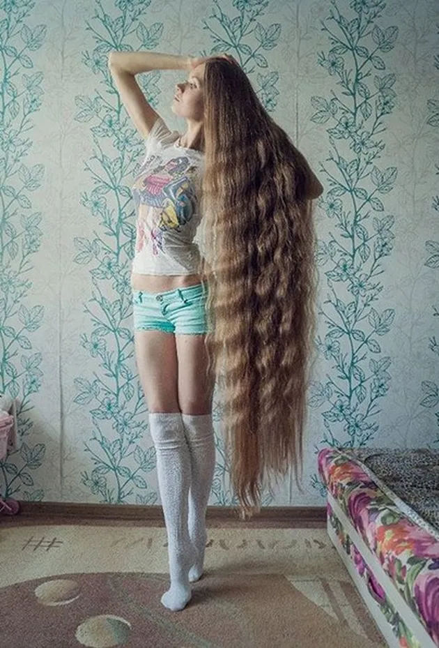 rapunzel, rapunzel di dunia nyata, cara merawat rambut panjang, berita unik, berita aneh