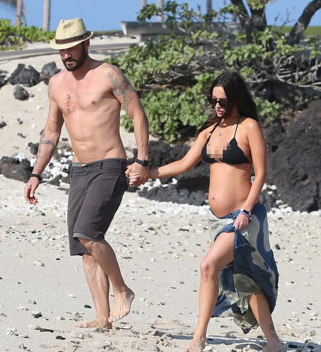 Megan Fox Pakai Bikini
