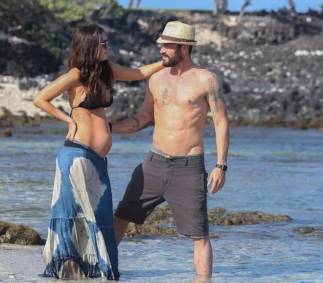 Megan Fox Pakai Bikini