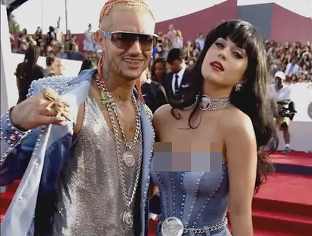 Hubungan Settingan Seleb