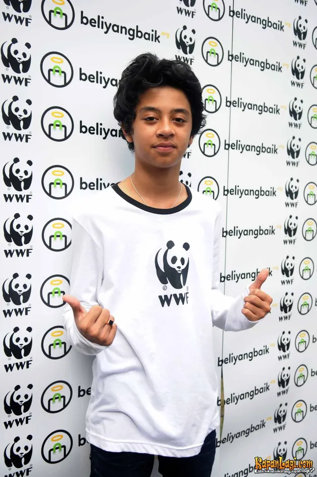 Bastian Steel