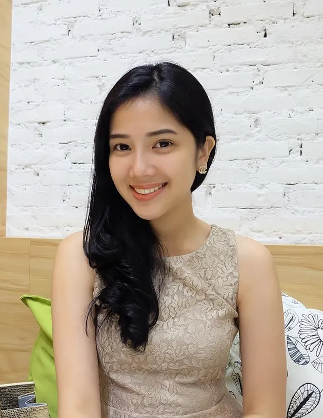 FOTO: Tistha Nurma, Aktris Pendatang Baru Yang Cantik dan Kalem