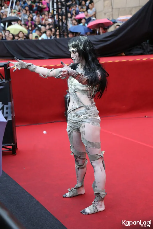 Tom Cruise di Red Carpet THE MUMMY