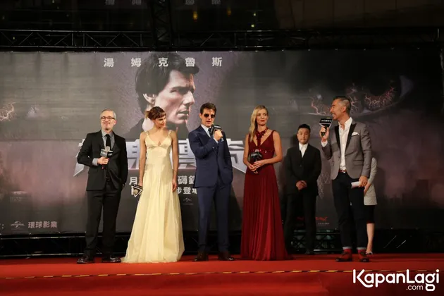 Tom Cruise di Red Carpet THE MUMMY
