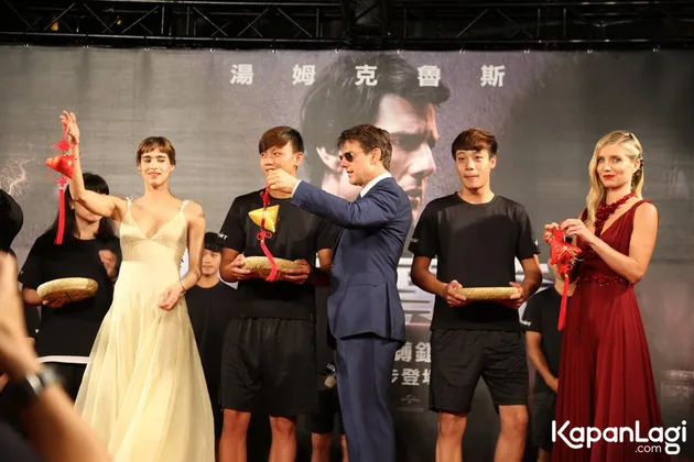 Tom Cruise di Red Carpet THE MUMMY