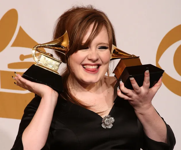 FOTO: Transformasi Penampilan Adele di Sepanjang Grammy Awards
