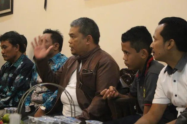 Guru Samhudi cubit siswa SS