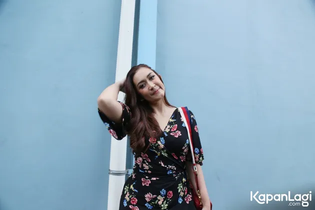 Nafa Urbach - Zack Lee
