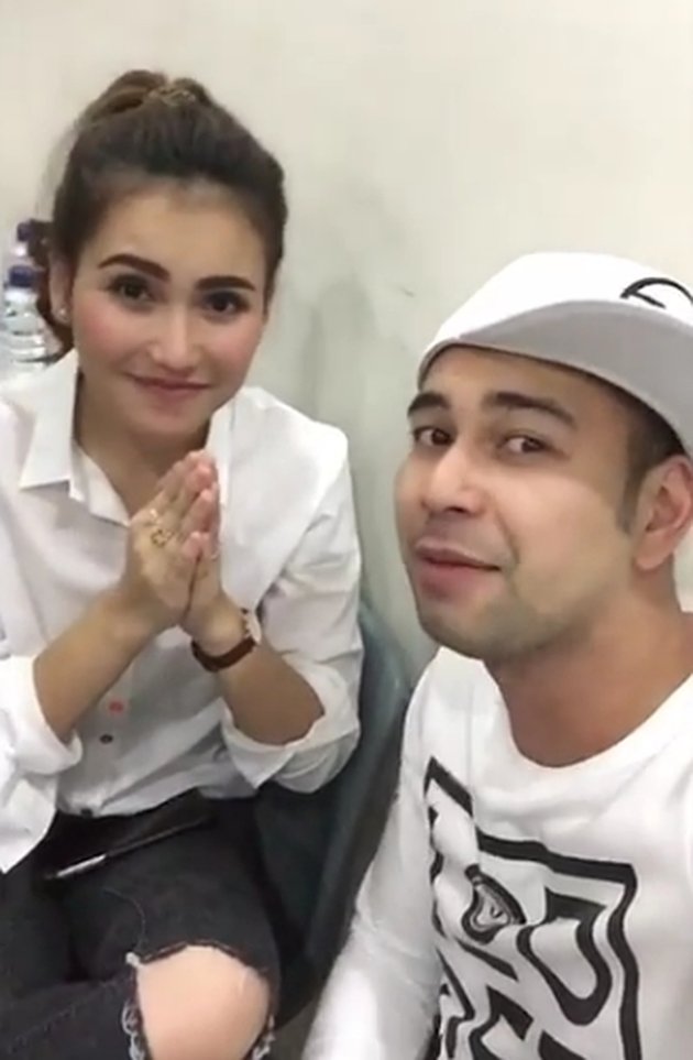 FOTO UCAPAN ULTAH SPESIAL RAFFI BUAT AYU TING TING BANJIR 