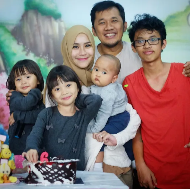 Ultah ke 6 Sybil Anak Zaskia Mecca