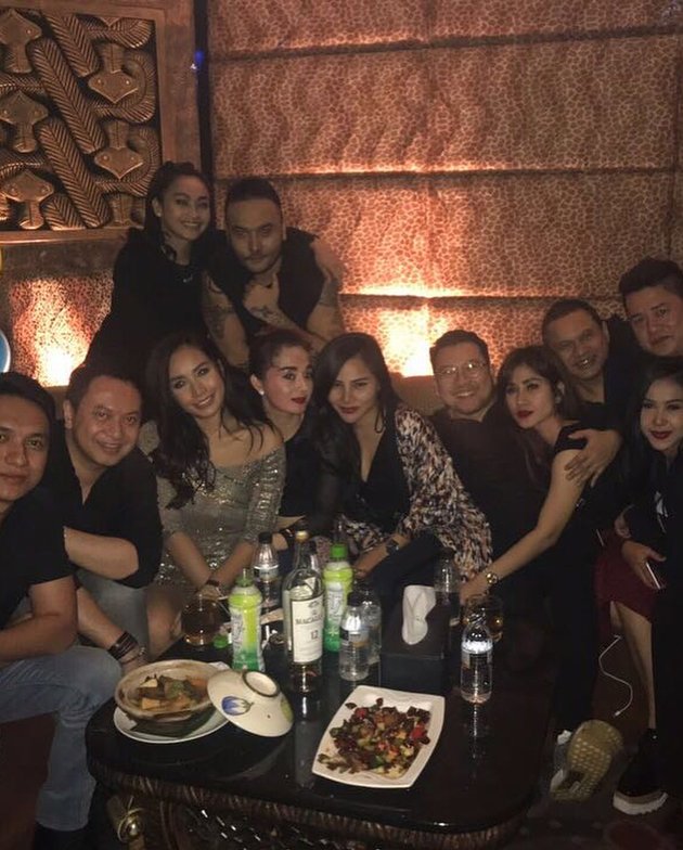 FOTO ULTAH, SHINTA BACHIR DAPAT KEJUTAN & PESTA SAMPAI JAM 