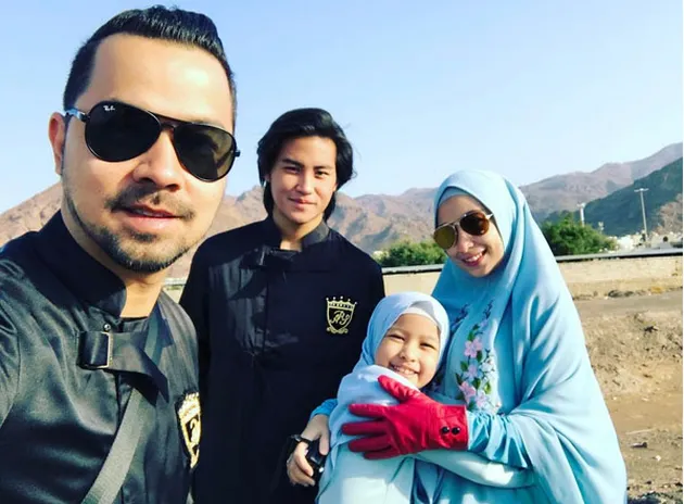 FOTO: Ultah Sweet 17, Annisa Trihapsari Beri Anak Kado Umrah!