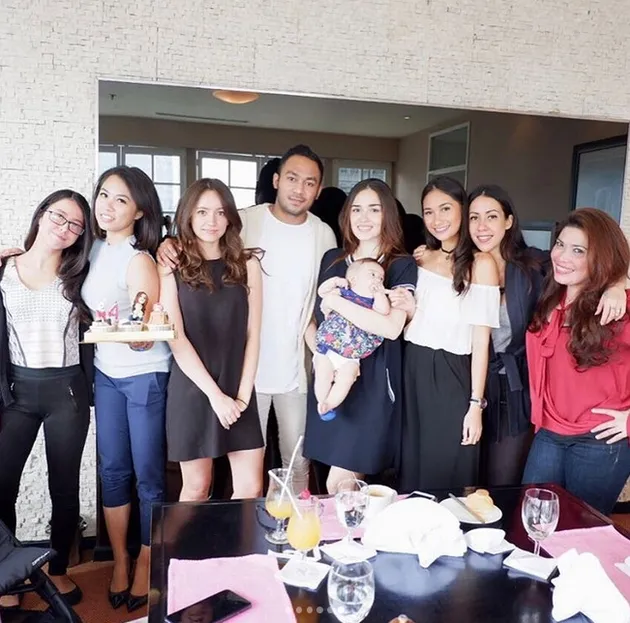 Ulang Tahun Yasmine Wildblood