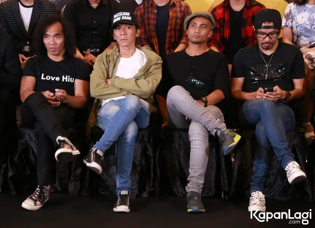 Slank juga masih membuka peluang untuk kehadiran Abdee Negara yang sedang sakit di atas panggung.