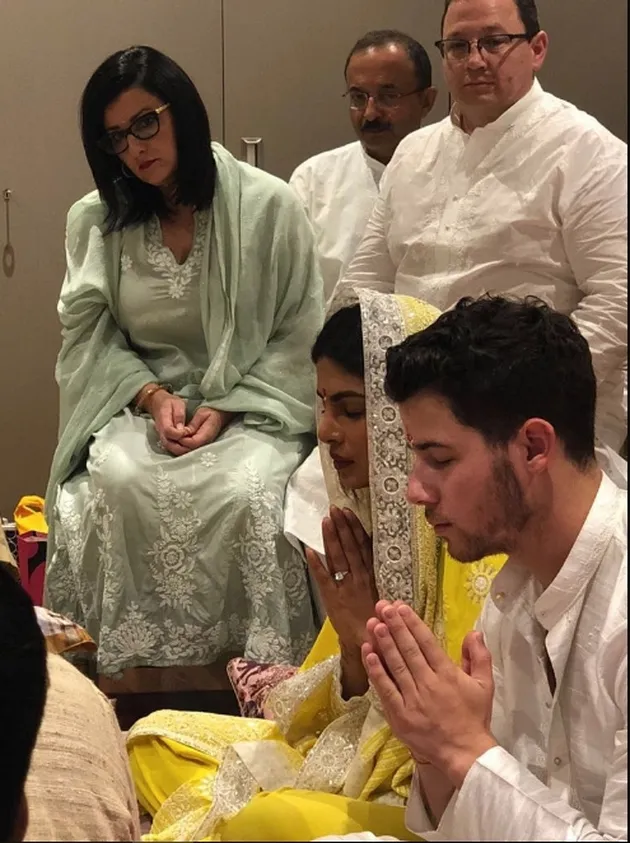 Priyanka Chopra - Nick Jonas