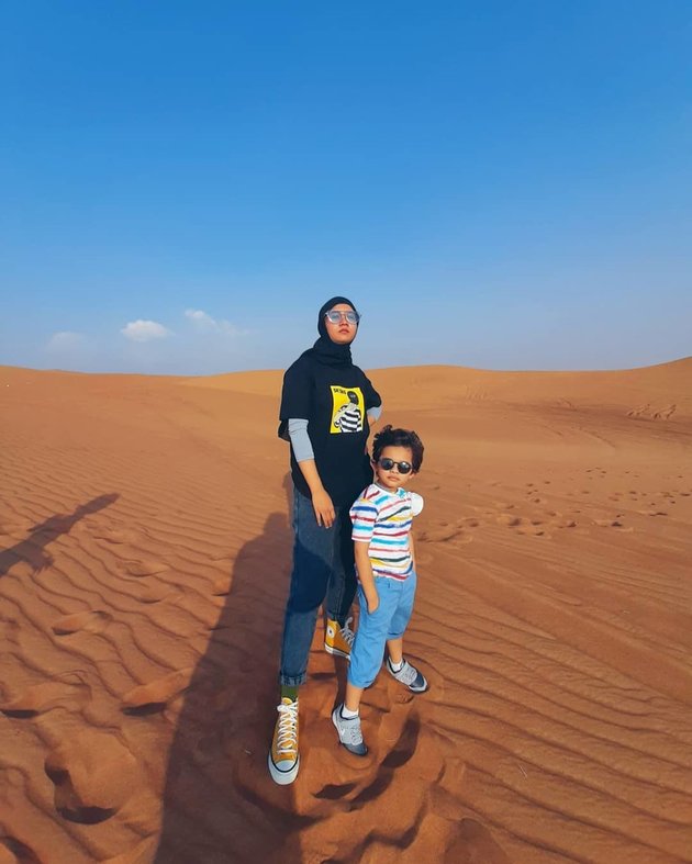 Beautiful Photos of Upit, Arsya Hermansyah's Babysitter, Who Often Travels with Anang's Family to Various Countries