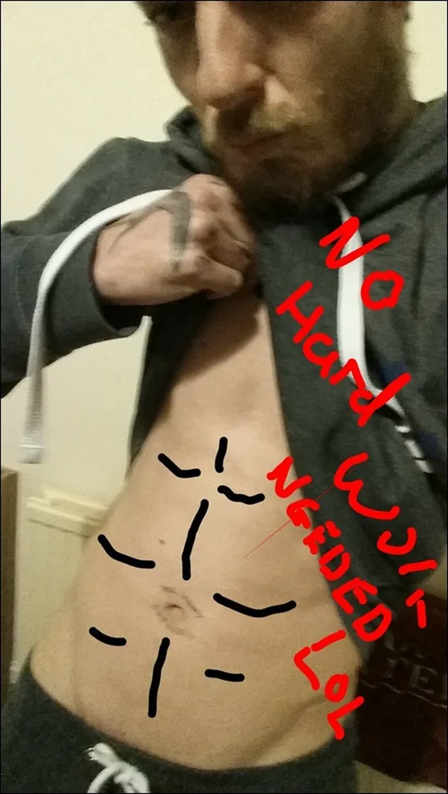 Pria Ingin Sixpack Aneh