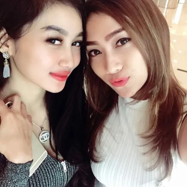 Pamela Duo Serigala, Oza Kioza