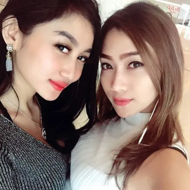 Pamela Duo Serigala, Oza Kioza