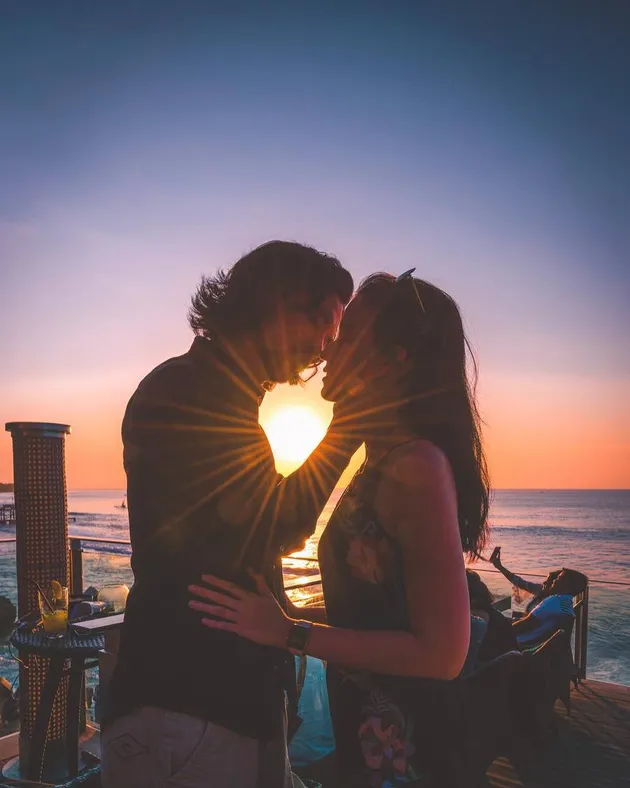 Bulan Madu Kimberly Ryder