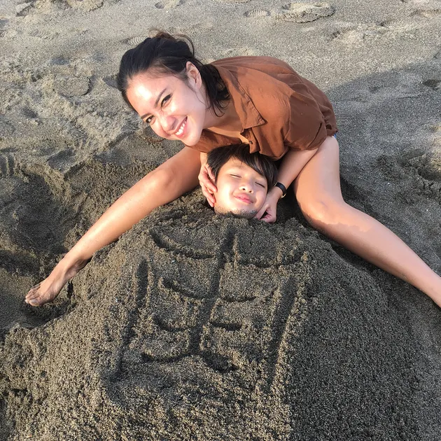 Tia Ivanka
