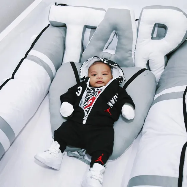 FOTO: USIA 2 BULAN, ANAK TOMMY RUMENGAN MAKIN CAKEP 