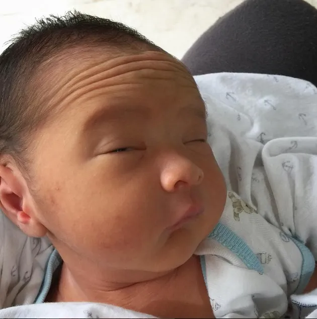 Baby Bhai Putra Zaskia Mecca