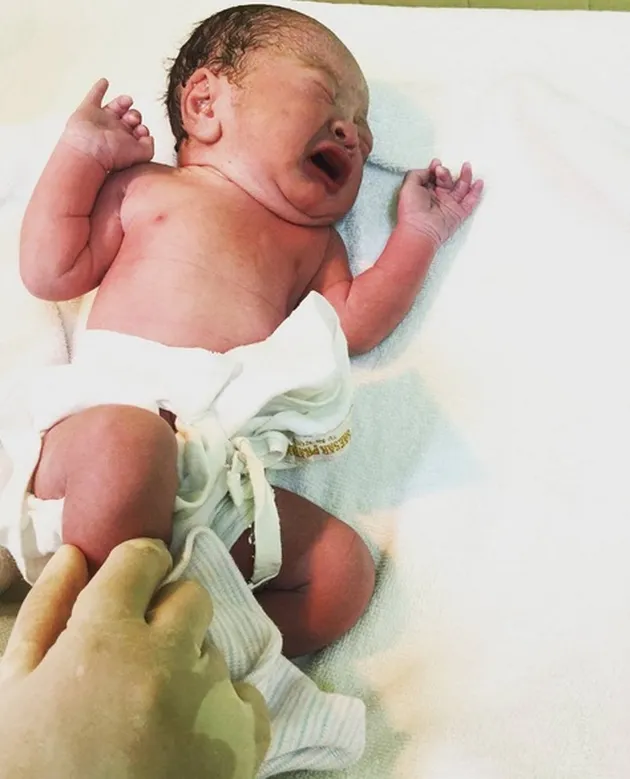 Baby Bhai Putra Zaskia Mecca