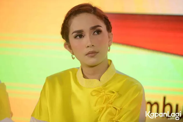 Ussy Sulistiawaty