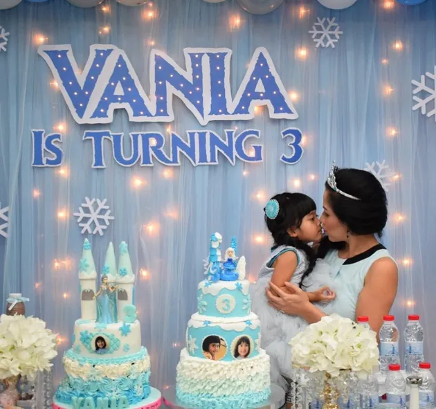 Vania Athabina anak Venna Melinda