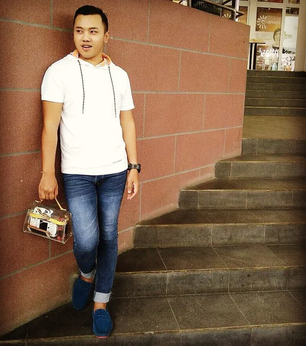 Very Katamso - sosialita pesaing Syahrini