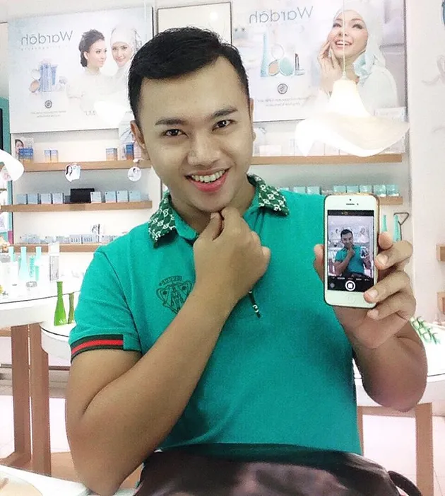 Very Katamso - sosialita pesaing Syahrini