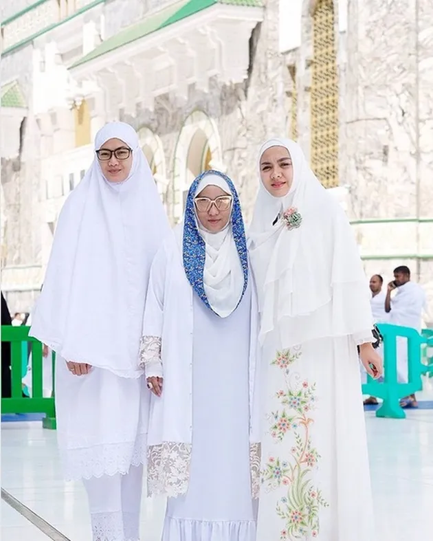 Vicky Shu dan Merry Putrian