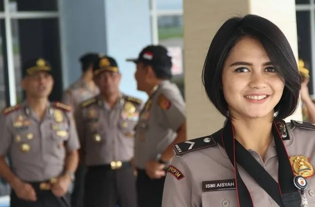 polwan cantik, polwan cantik bom panci, siapa polwan cantik dalam kasus bom panci