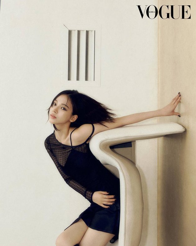 Karina Aespa's Visual Photoshoot for Vogue Korea Highlights Her Tiny Waist