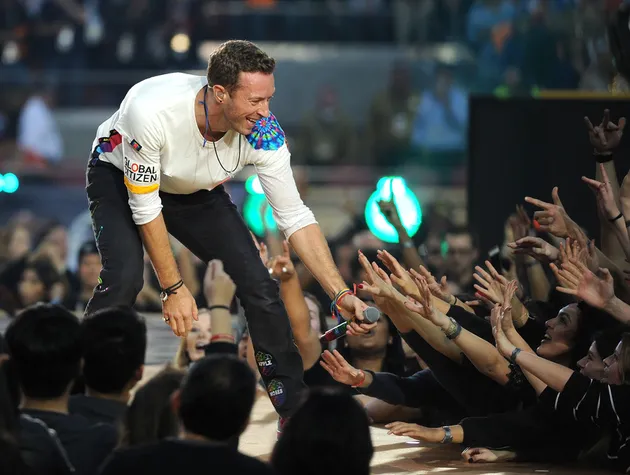 Mendapatkan gelar Best Visual Effect, Coldplay yang tak hadir dalam acara MTV VMA belum memberikan tanggapan untuk kemenangannya ini.