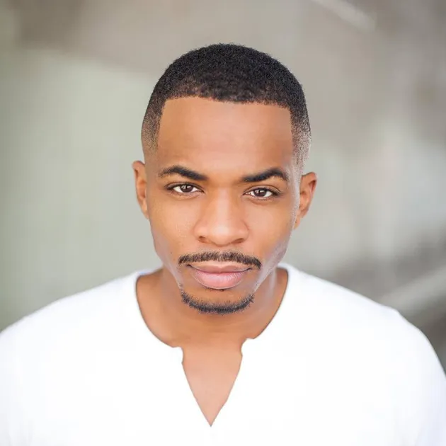 Dancers Taylor Swift