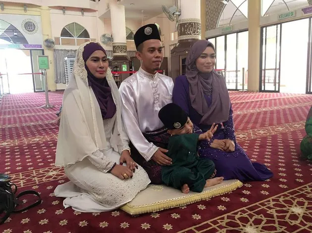 foto pernikahan poligami di Malaysia