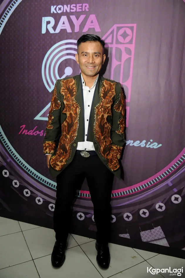 Fashion Selebriti Indonesia