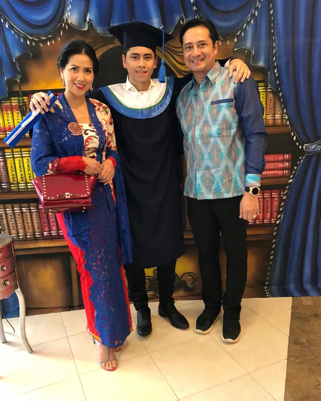 wisuda athalla anak venna malinda