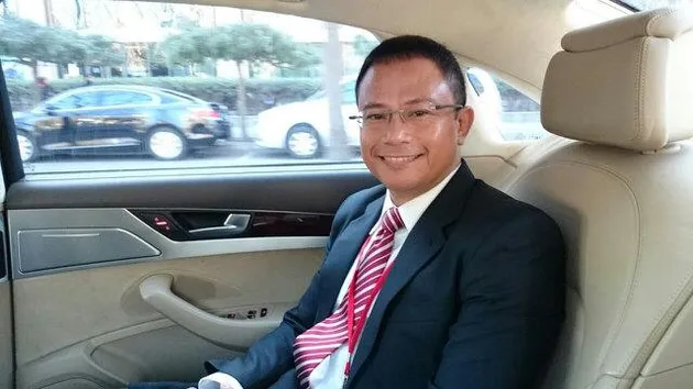 selebriti indonesia, dian sastro, nicholas saputra, pendidikan artis indonesia