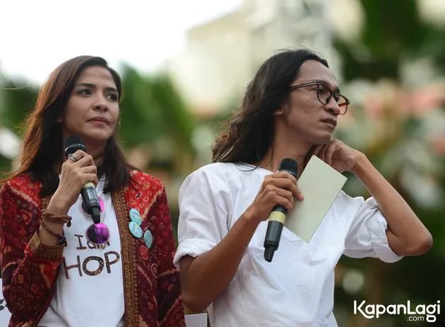 FOTO: WULAN GURITNO AJAK ORANG MENARI DI HARI KANKER