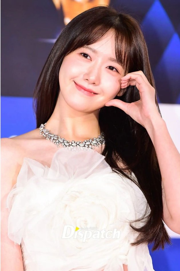 Yoona SNSD's Photos at the 2022 Blue Dragon Film Awards, Chubby Cheeks and Looking Fresh and Youthful