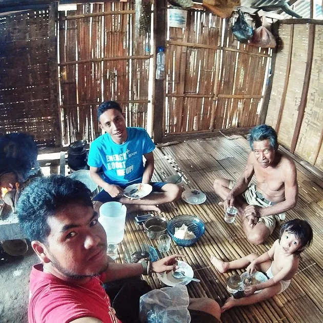 Ashari Yudha Pratama Putra - backpacker