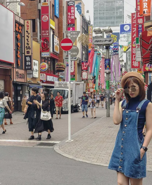 Chika Jessica di Jepang