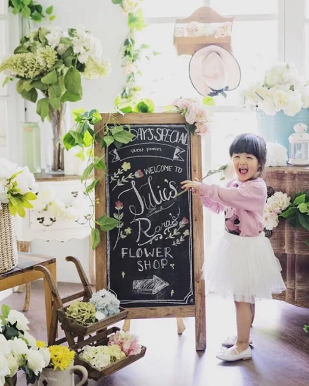 Anak Joe Taslim &amp; Julie Taslim 