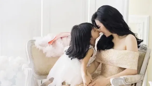 Anak Joe Taslim &amp; Julie Taslim 